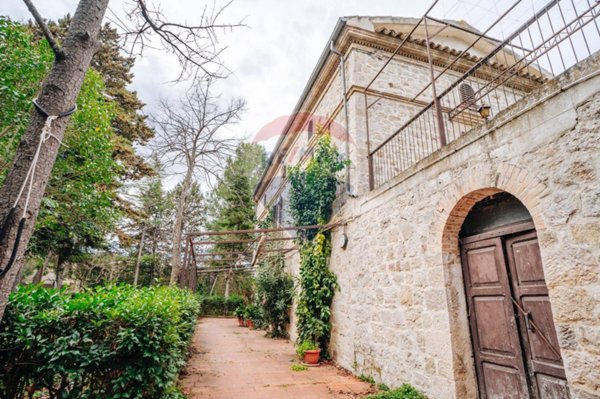 casa indipendente in vendita ad Atessa