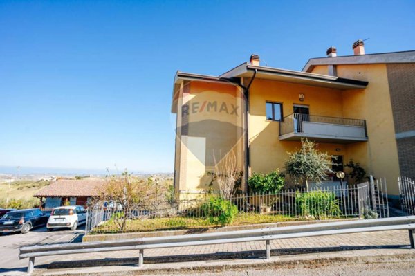 casa indipendente in vendita ad Atessa