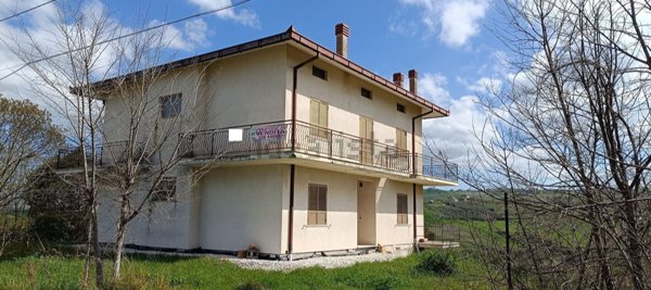 casa indipendente in vendita ad Atessa
