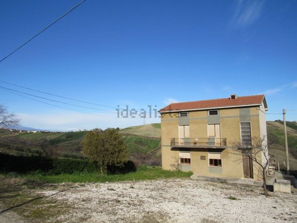 casale in vendita ad Atessa