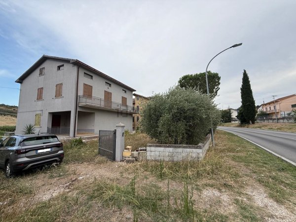 casa indipendente in vendita ad Atessa