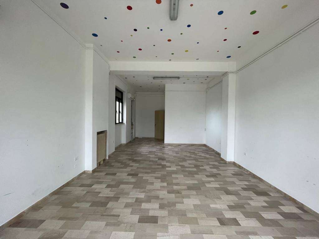 negozio in vendita ad Atessa