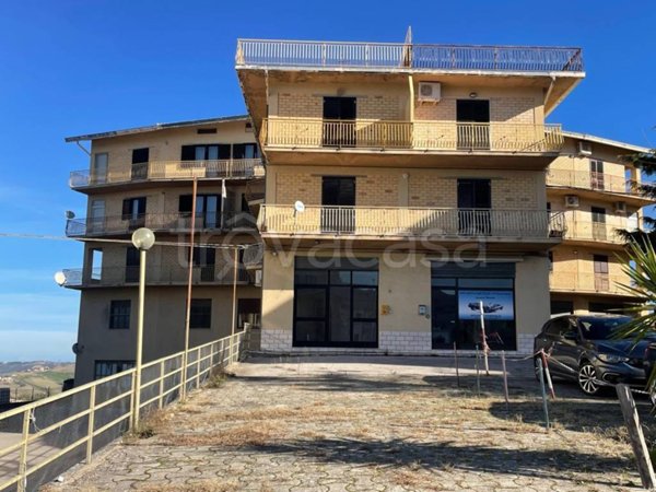 negozio in vendita ad Atessa