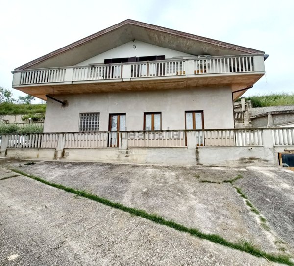 casa indipendente in vendita ad Atessa
