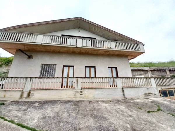 casa indipendente in vendita ad Atessa