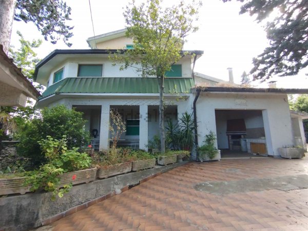 casa indipendente in vendita ad Atessa