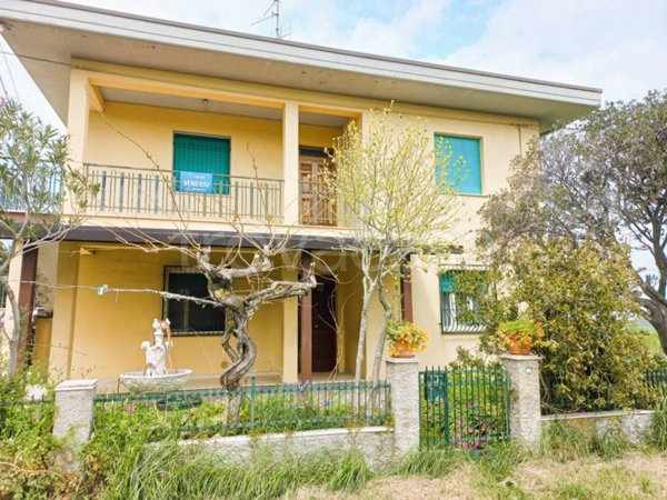 casa indipendente in vendita ad Atessa