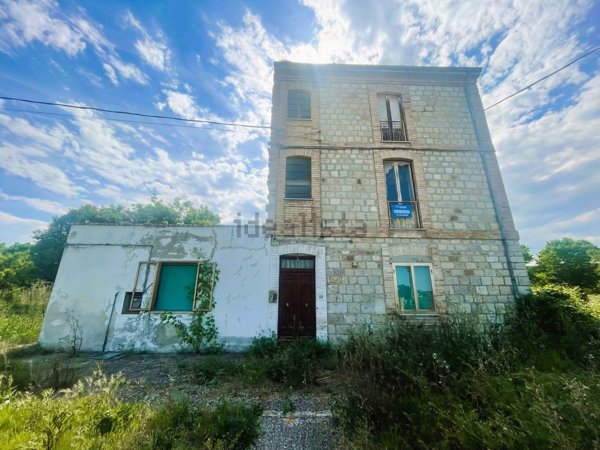 casa indipendente in vendita ad Atessa