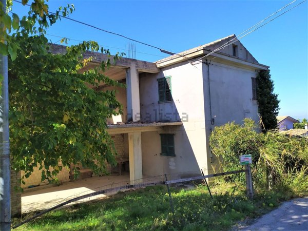 casa indipendente in vendita ad Atessa