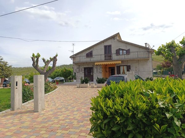 casa indipendente in vendita ad Atessa