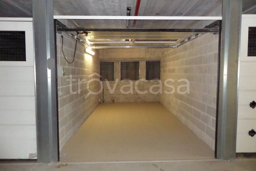 box auto in vendita ad Atessa