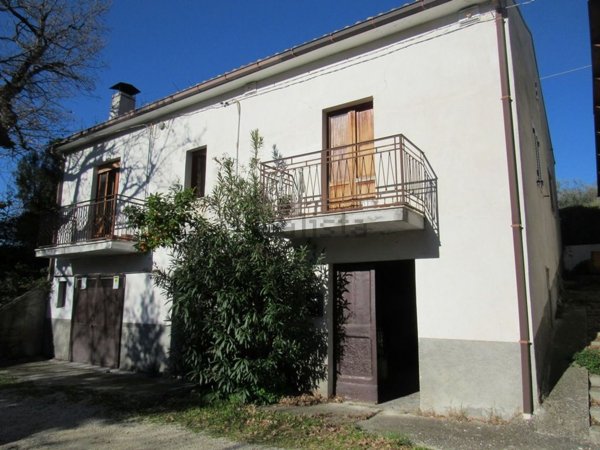 appartamento in vendita a Bomba