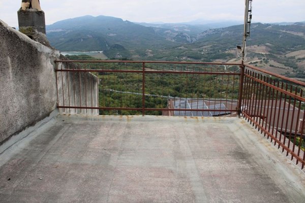 casa indipendente in vendita a Bomba