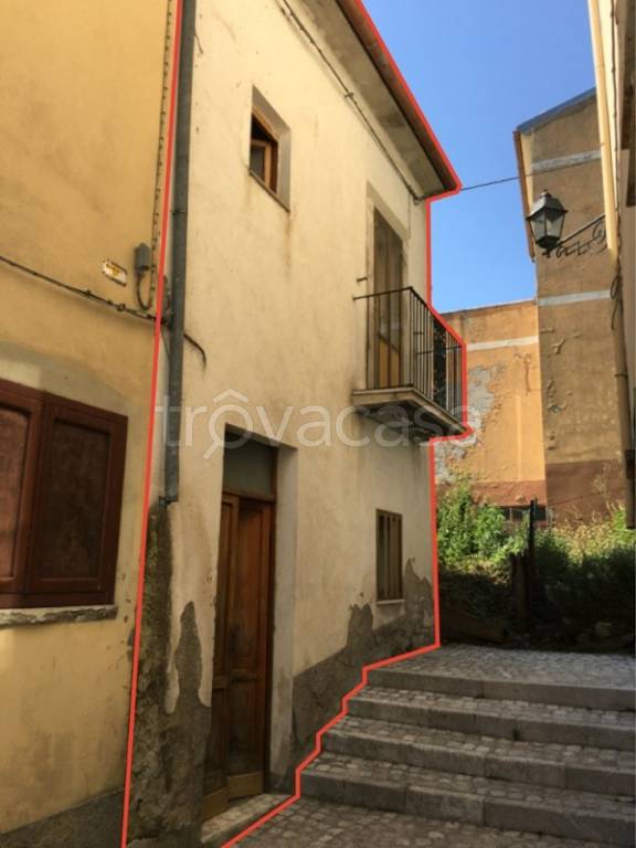 casa indipendente in vendita a Borrello
