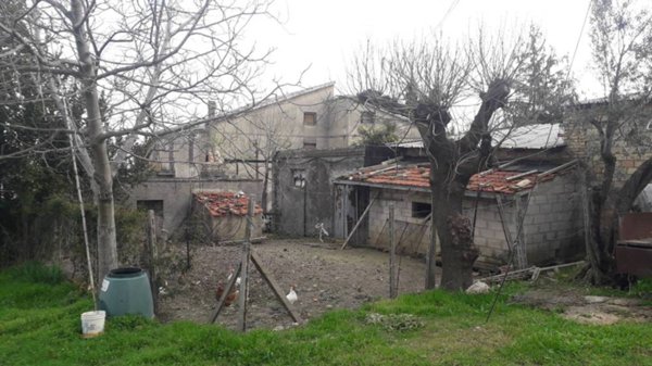 casa indipendente in vendita a Bucchianico