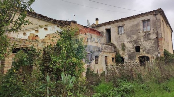 casa indipendente in vendita a Bucchianico in zona Feudo