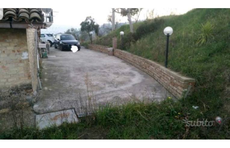 casa indipendente in vendita a Bucchianico