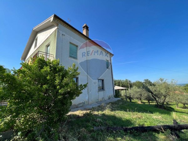 casa indipendente in vendita a Bucchianico
