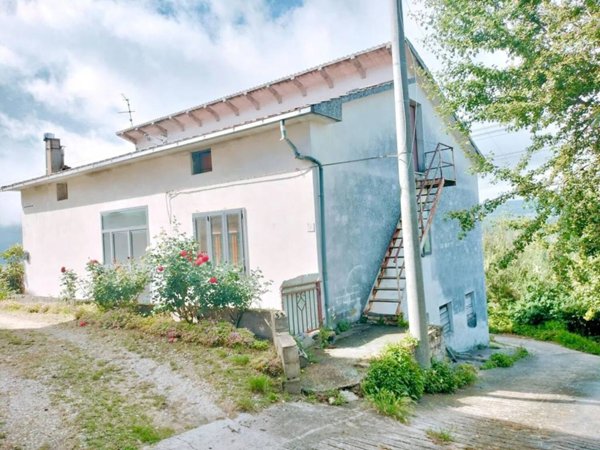 casa indipendente in vendita a Bucchianico