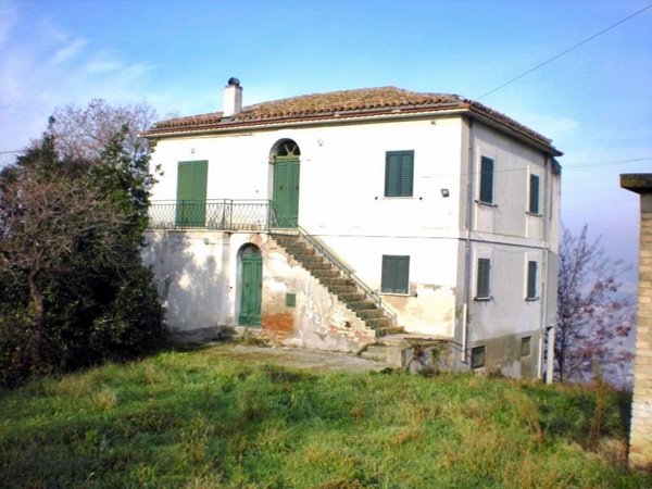 casa indipendente in vendita a Bucchianico