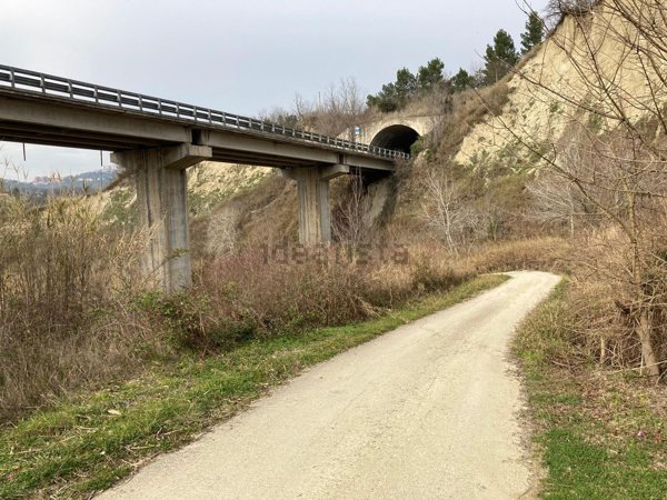 terreno agricolo in vendita a Bucchianico