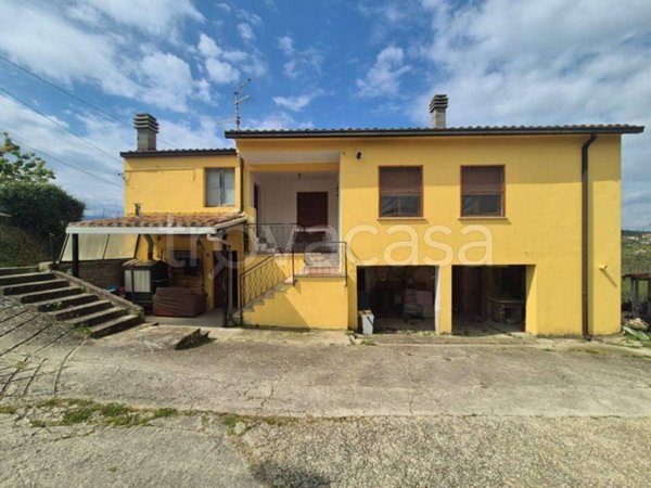 casa indipendente in vendita a Bucchianico in zona Pozzo Nuovo