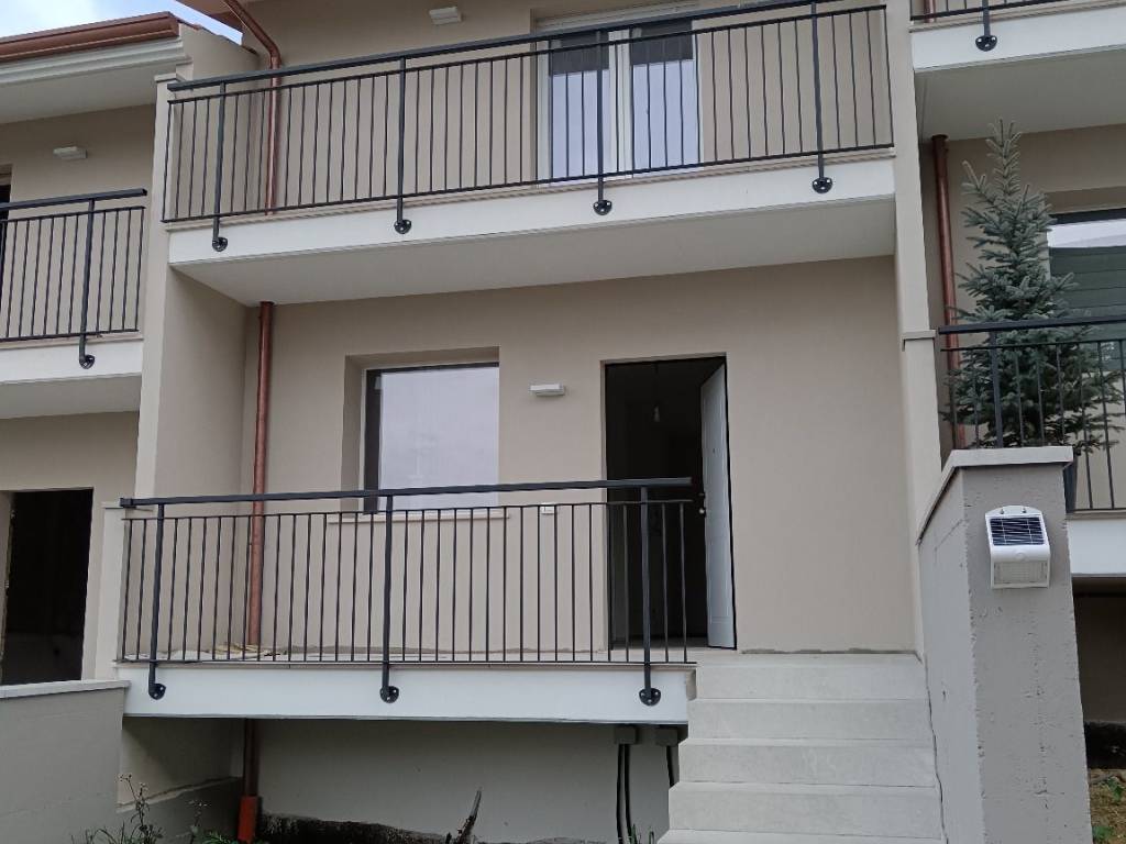 casa indipendente in vendita a Bucchianico