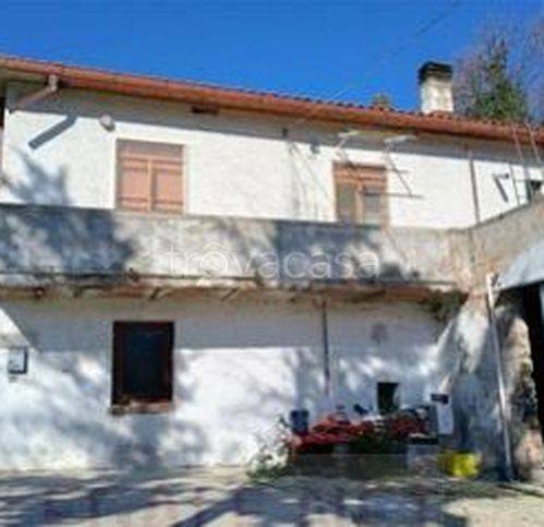 casa indipendente in vendita a Bucchianico