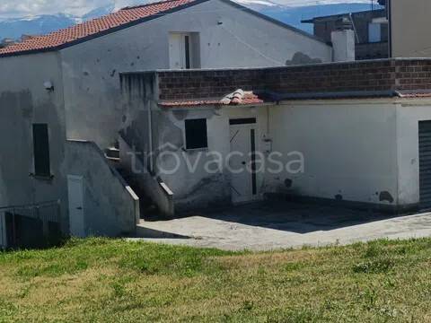 casa indipendente in vendita a Bucchianico in zona Pozzo Nuovo
