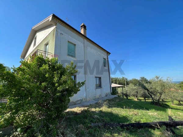 casa indipendente in vendita a Bucchianico in zona Cervinelli
