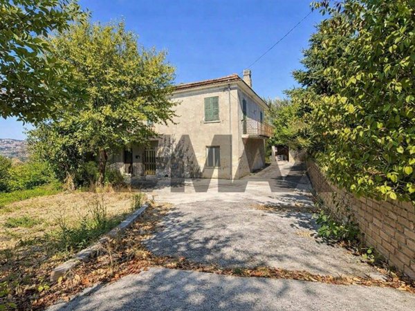 casa indipendente in vendita a Bucchianico in zona Feudo