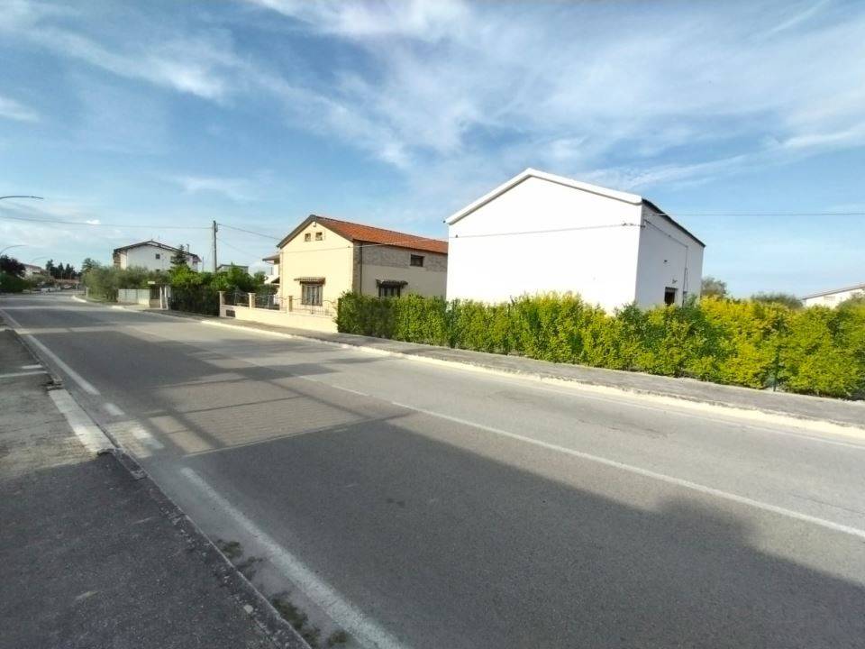 casa indipendente in vendita a Canosa Sannita