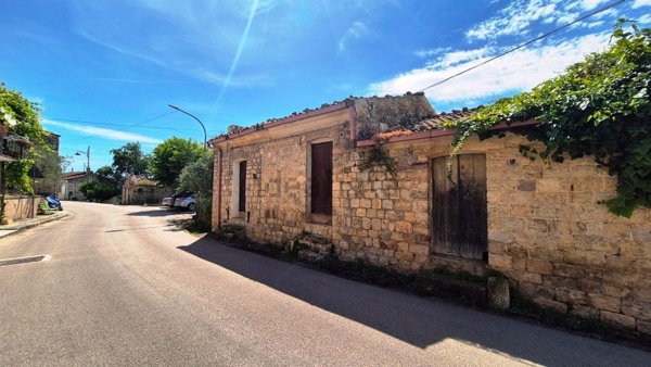 casa semindipendente in vendita a Carpineto Sinello