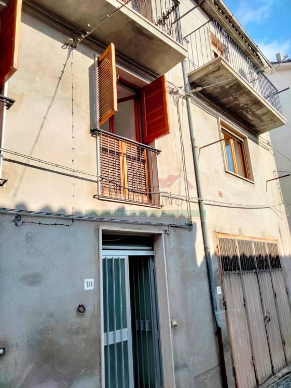 casa indipendente in vendita a Carunchio