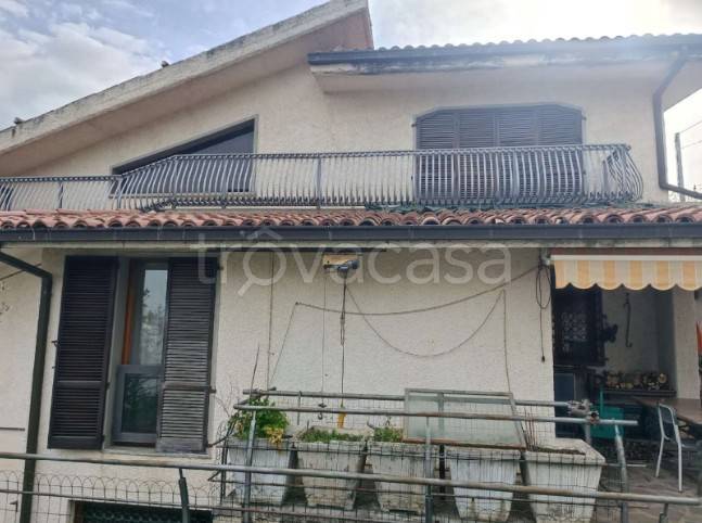 casa indipendente in vendita a Carunchio