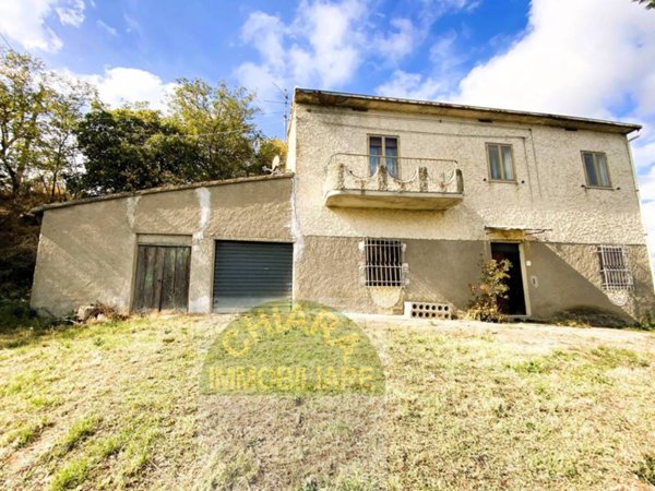 casa indipendente in vendita a Carunchio