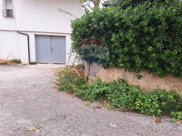 locale di sgombero in vendita a Carunchio