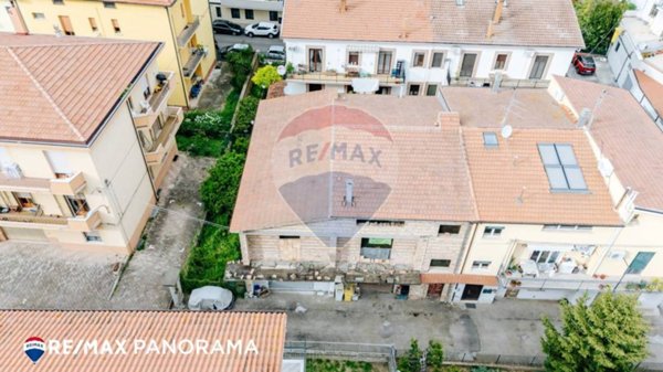 casa semindipendente in vendita a Carunchio