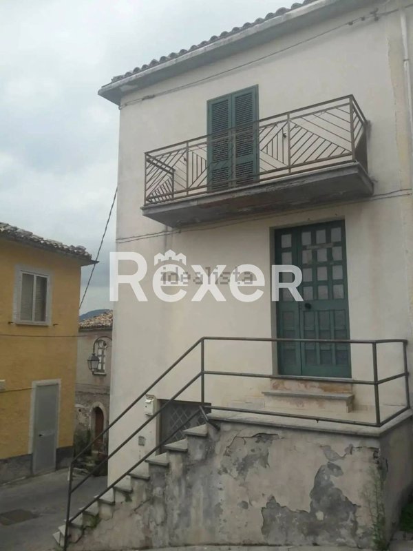 casa indipendente in vendita a Carunchio