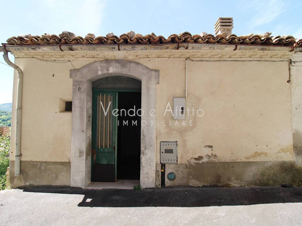 casa indipendente in vendita a Carunchio