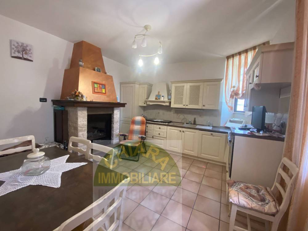 casa indipendente in vendita a Carunchio