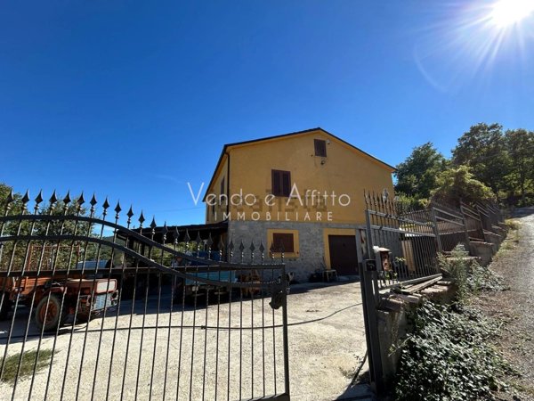 casa indipendente in vendita a Carunchio in zona Cerreto
