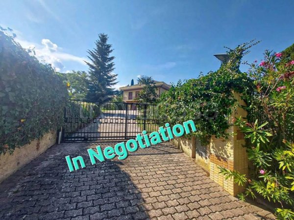 casa indipendente in vendita a Casacanditella in zona Semivicoli