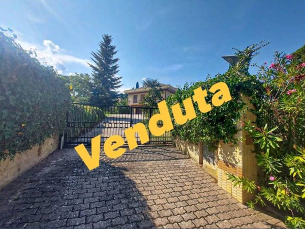 casa indipendente in vendita a Casacanditella