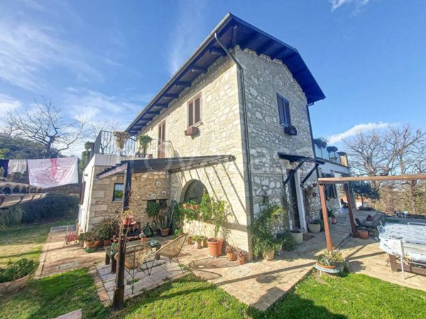 casa indipendente in vendita a Casacanditella