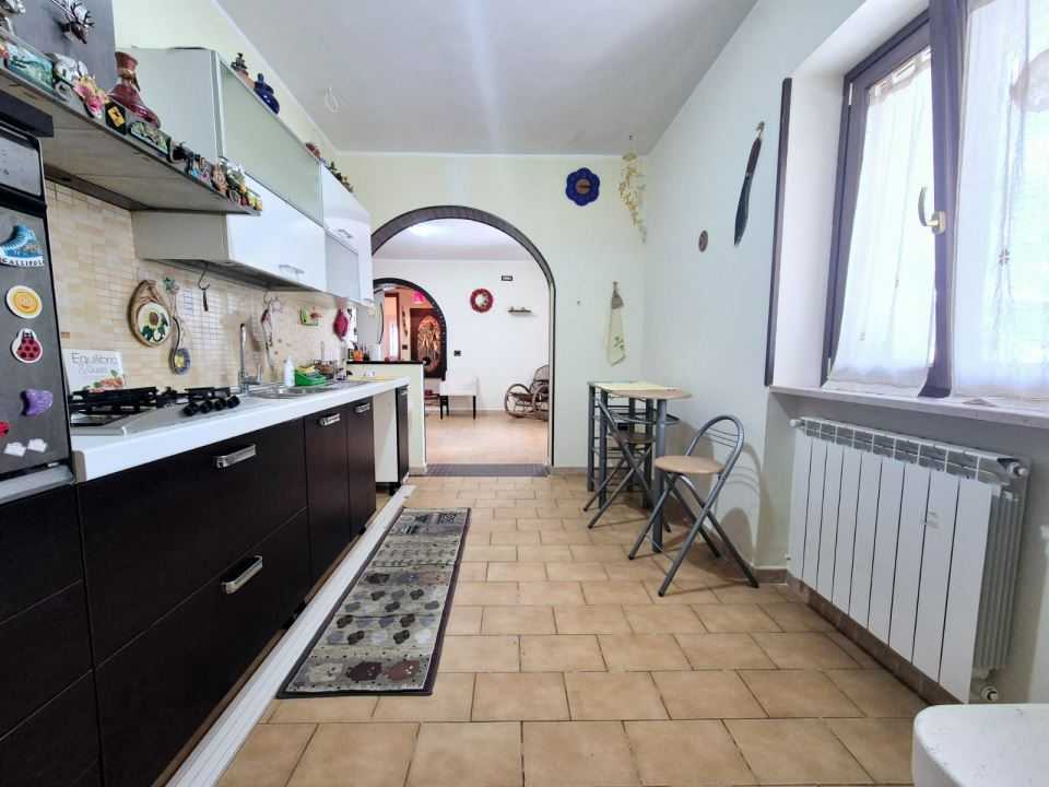 casa indipendente in vendita a Casacanditella
