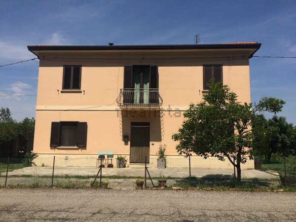 casa indipendente in vendita a Casacanditella in zona Val di Foro