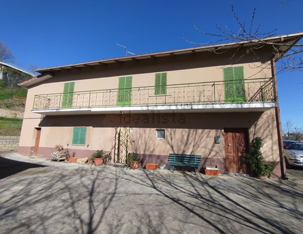 appartamento in vendita a Casacanditella