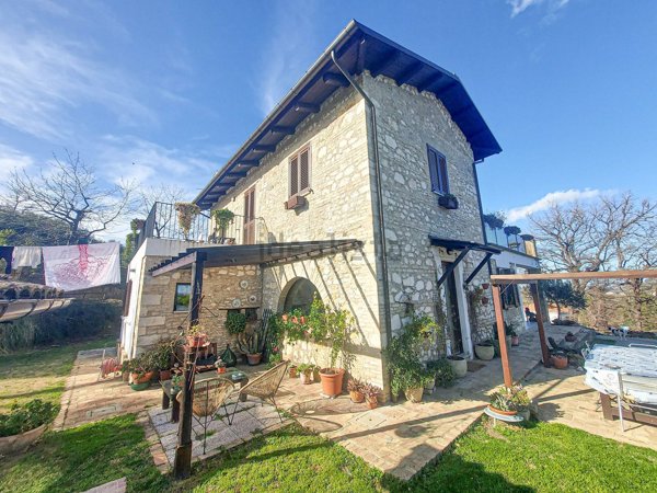 casa indipendente in vendita a Casacanditella