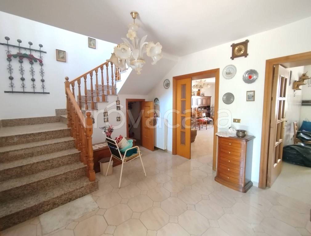 casa indipendente in vendita a Casacanditella